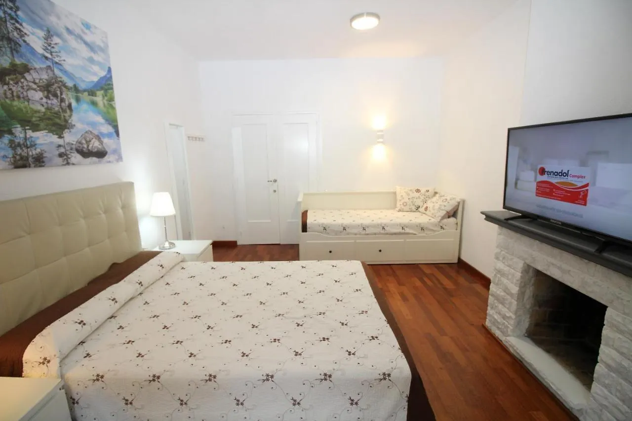 Rooms Viladomat Barcelona Bed and breakfast